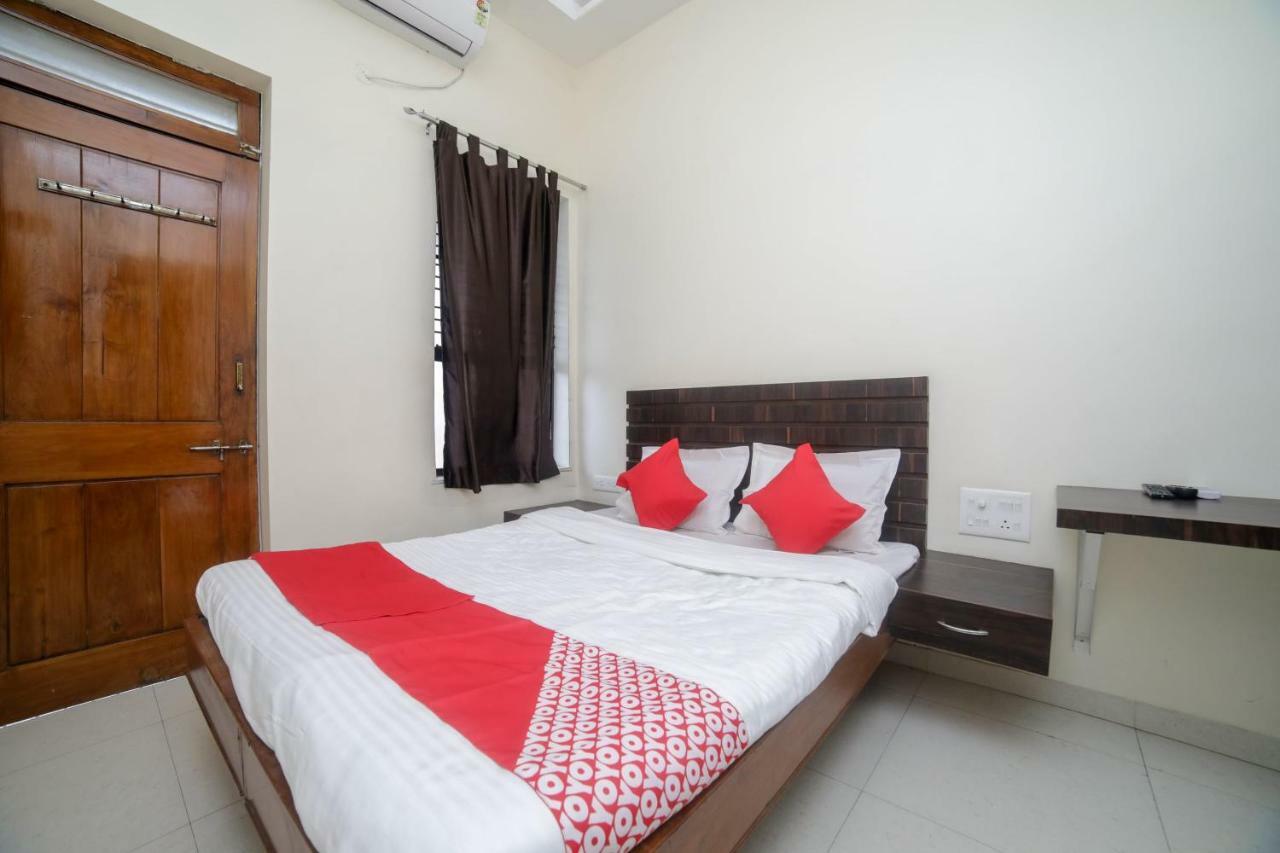 Oyo 46697 Hotel Gopi Nagpur Exterior photo